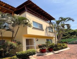 Ixtapa | Villa en venta en Quintas del Sol con Roof Garden